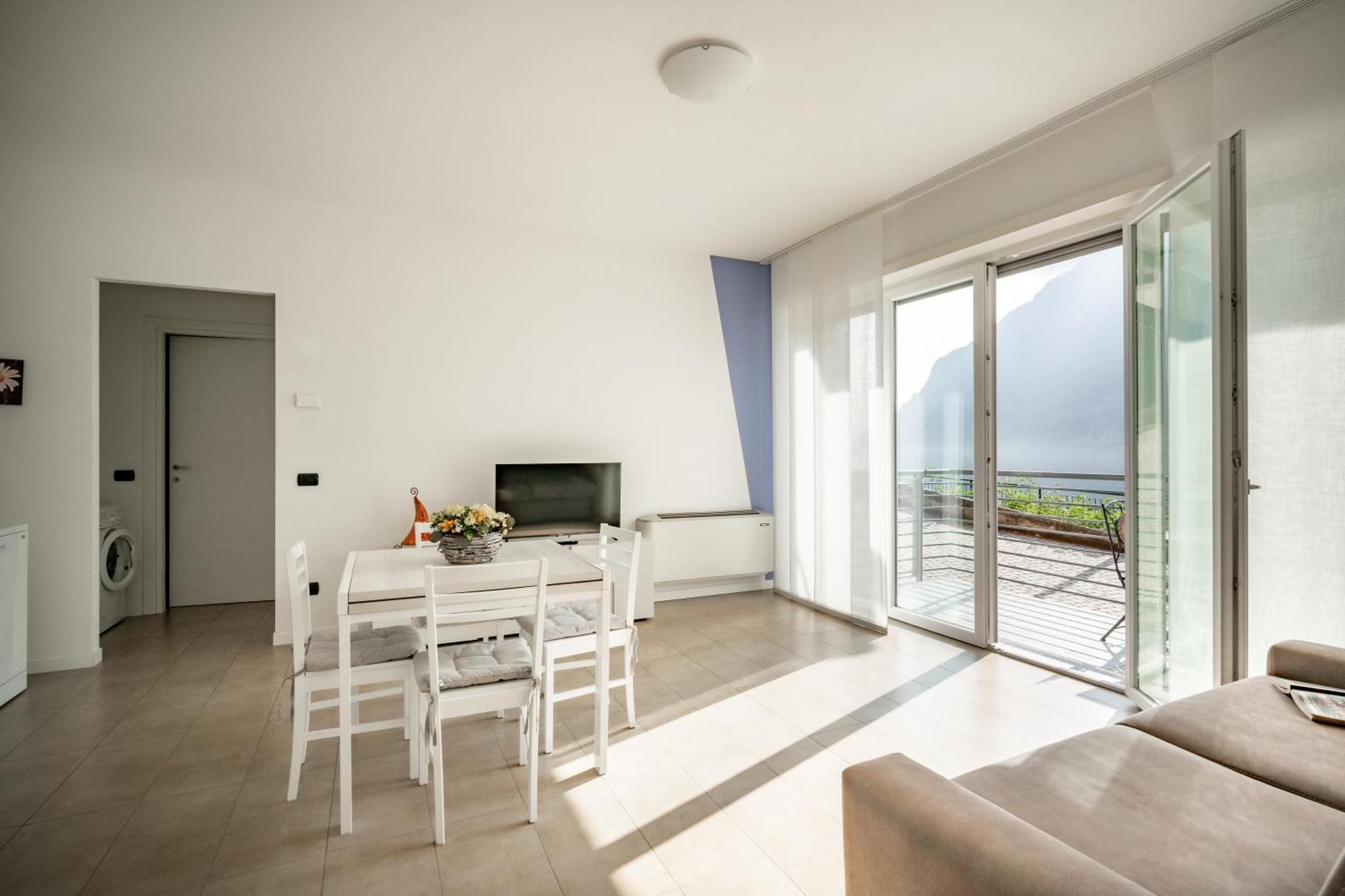Lake Como Casa La Rosa Abbadia Lariana Buitenkant foto